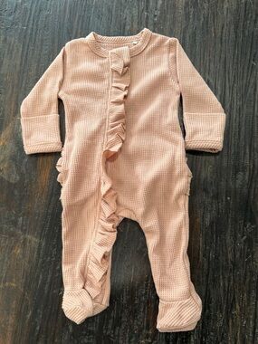 Bella Berry organic waffle knit Ruffled footie